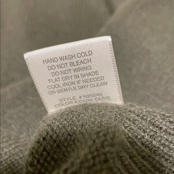 NAKEDCASHMERE Olive Green Women's Boyfriend Cardigan Sweater OS like new - Picture 5 of 6